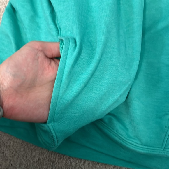 Reebok running hoodie - Picture 2 of 5